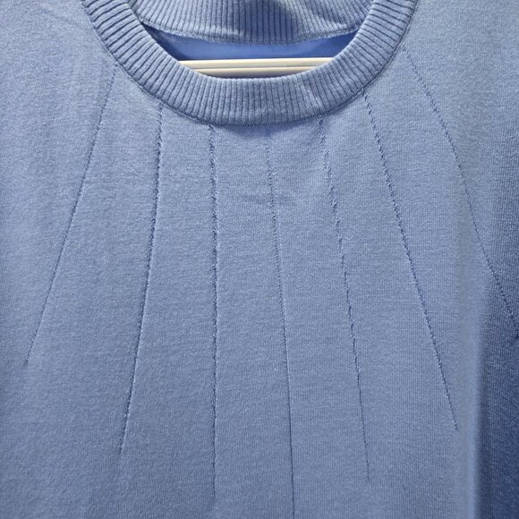NWT Women’s Blue Knit Sweater Vest Top – Size Large - Picture 3 of 5